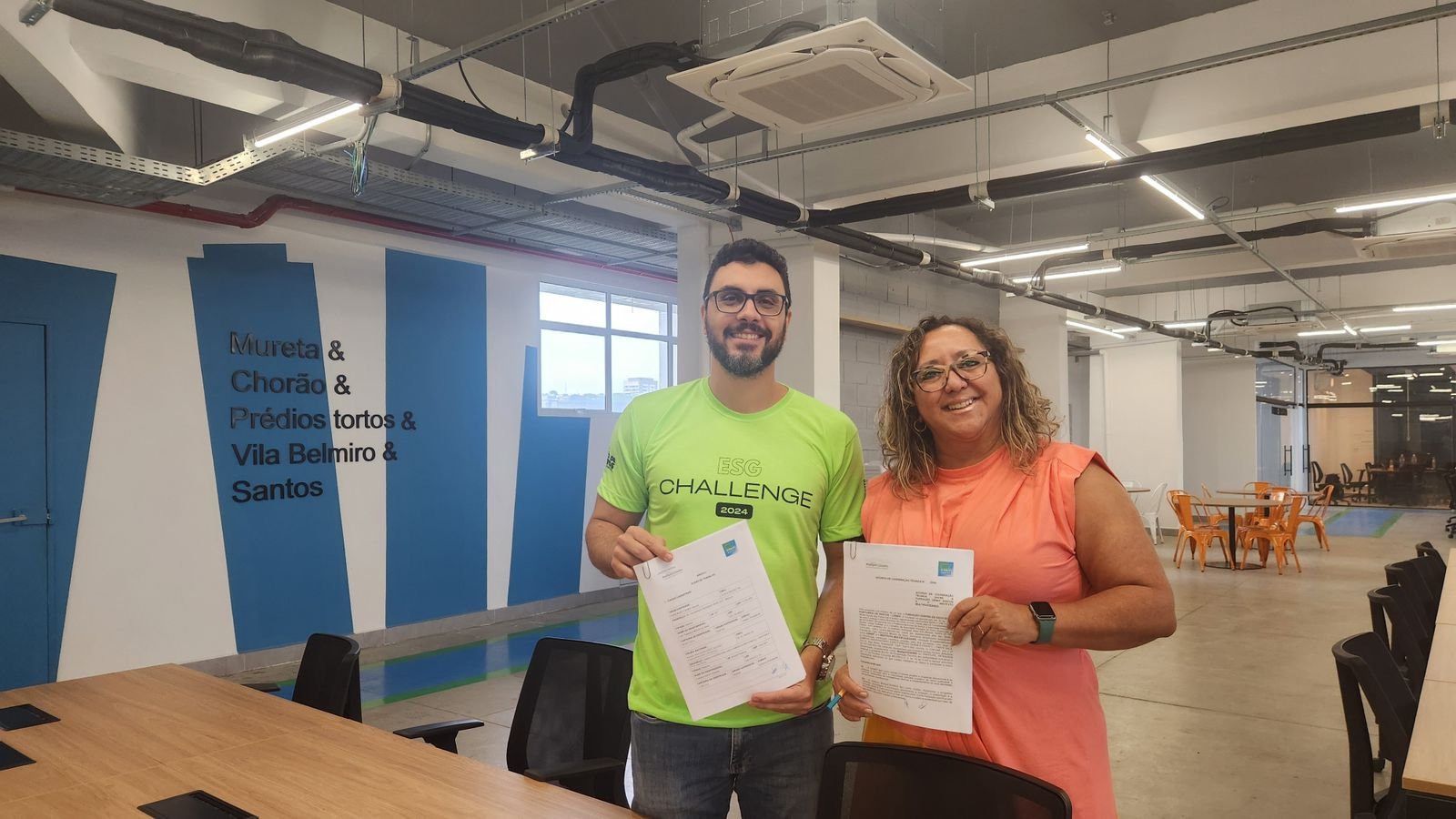 Foi assinado neste domingo, 30/06, um Acordo de Cooperação Técnica entre o Instituto Multiplicidades e a Fundação CENEP, que tem como objetivo a cooperação para desenvolvimento de projetos com enfoque em tecnologia, inovação e empreendedorismo no ambiente logístico e portuário. A assinatura ocorreu durante a realização do ESG Challenge, evento organizado pela Autoridade Portuária de Santos, com apoio do Manifesto ESG do Porto de Santos, Parque Tecnológico de Santos, Sebrae e Fundação Cenep. #inovação #parceria #tecnologia #empreendedorismo